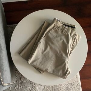 Dockers Men's Khaki Chinos